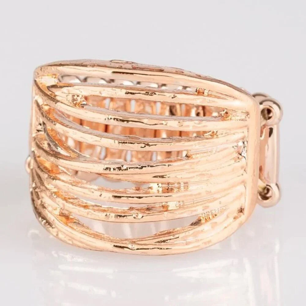Paparazzi Jewelry Accessories - Give Me Space - Rose Gold Ring - Vintage